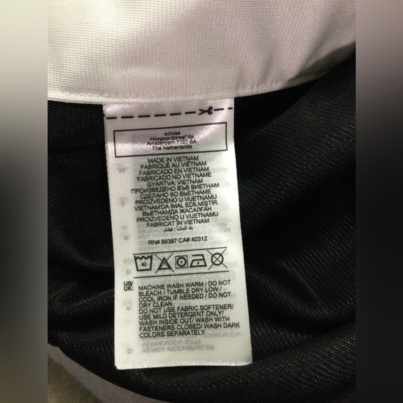 Adidas Women’s Original Mesh Shorts - Picture 5 of 7